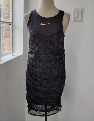 Vestido Nike Color Negro