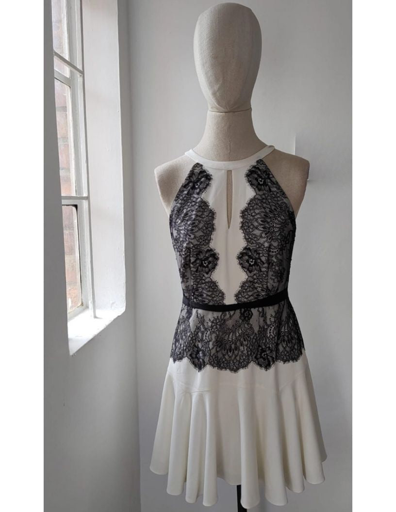 Vestido Bcbg Color Blanco Y Negro
