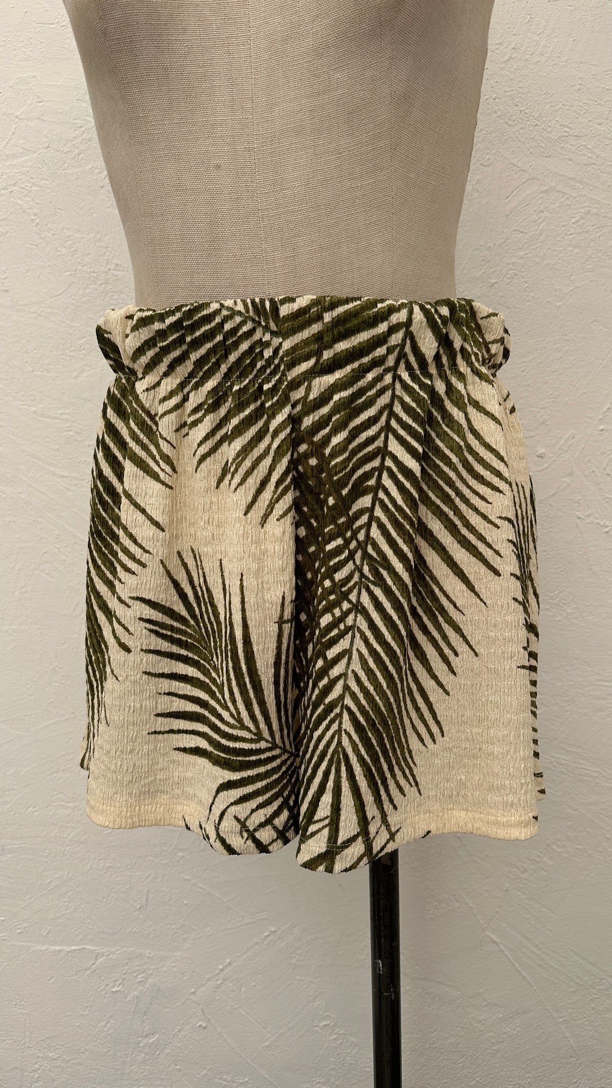 Short Hym Color Beige Verde