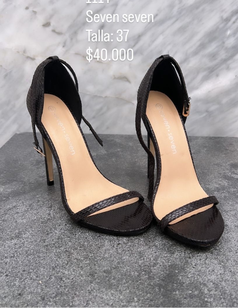 Tacones Seven Seven Color Negros