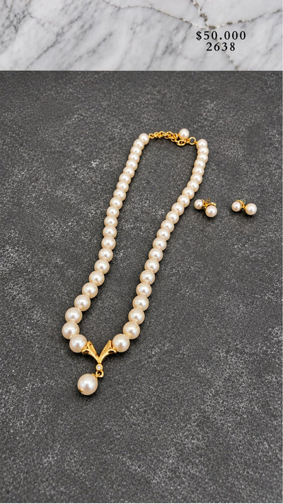 Collar Y Are N/A Color Perla Y Dorado