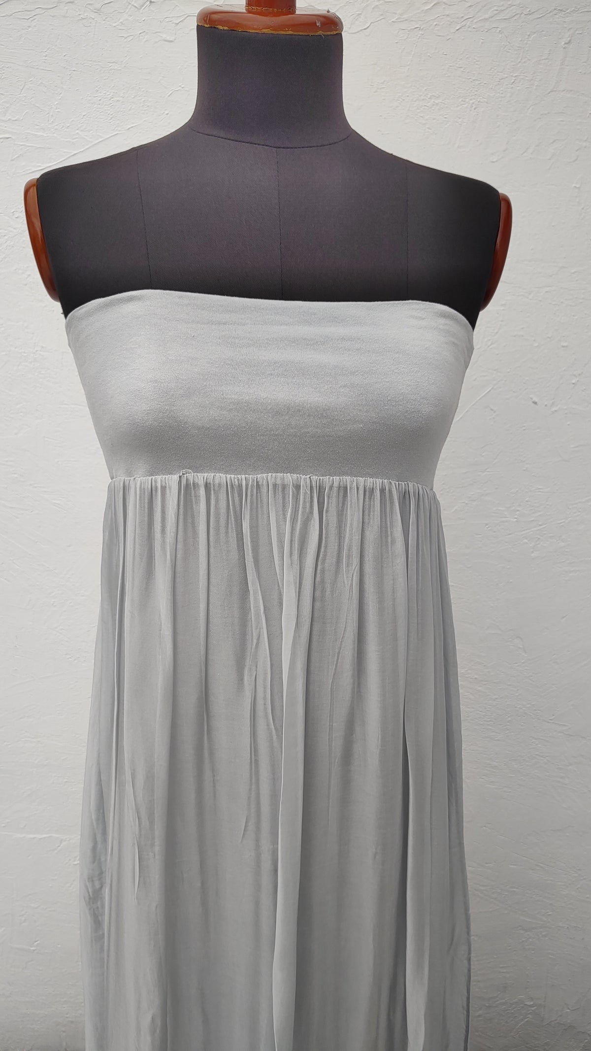 VESTIDO LARGO SIN MARCA