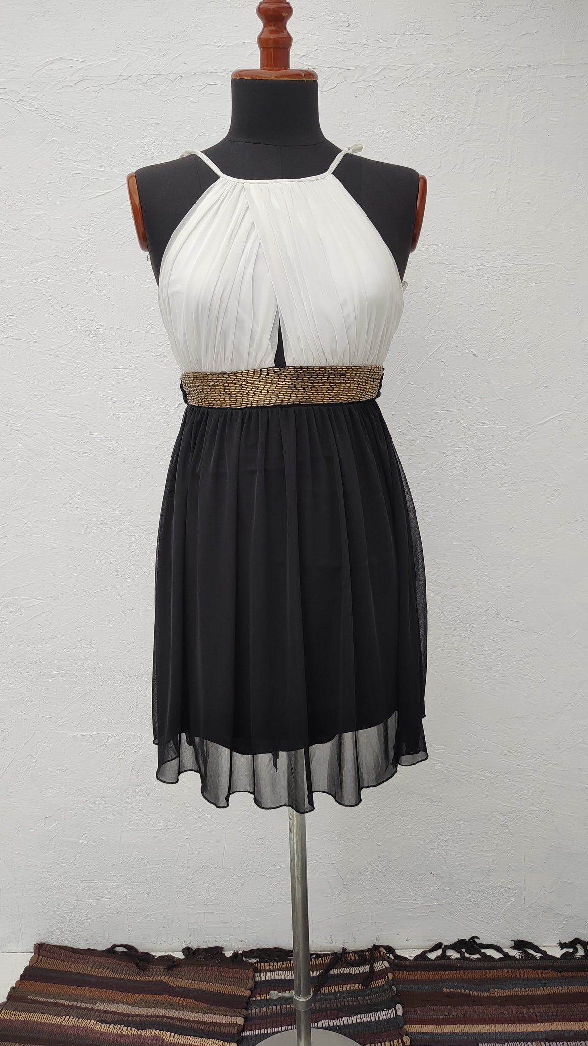 Vestido Fiesta B. Darlin Color Negro Y Beige