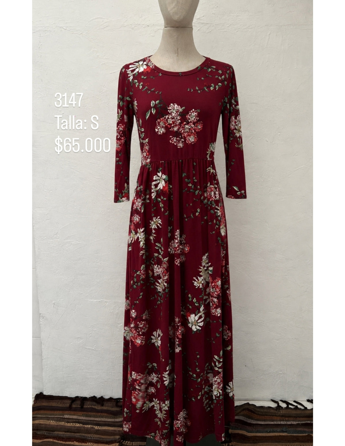 Vestido  Color Vino Con Flores