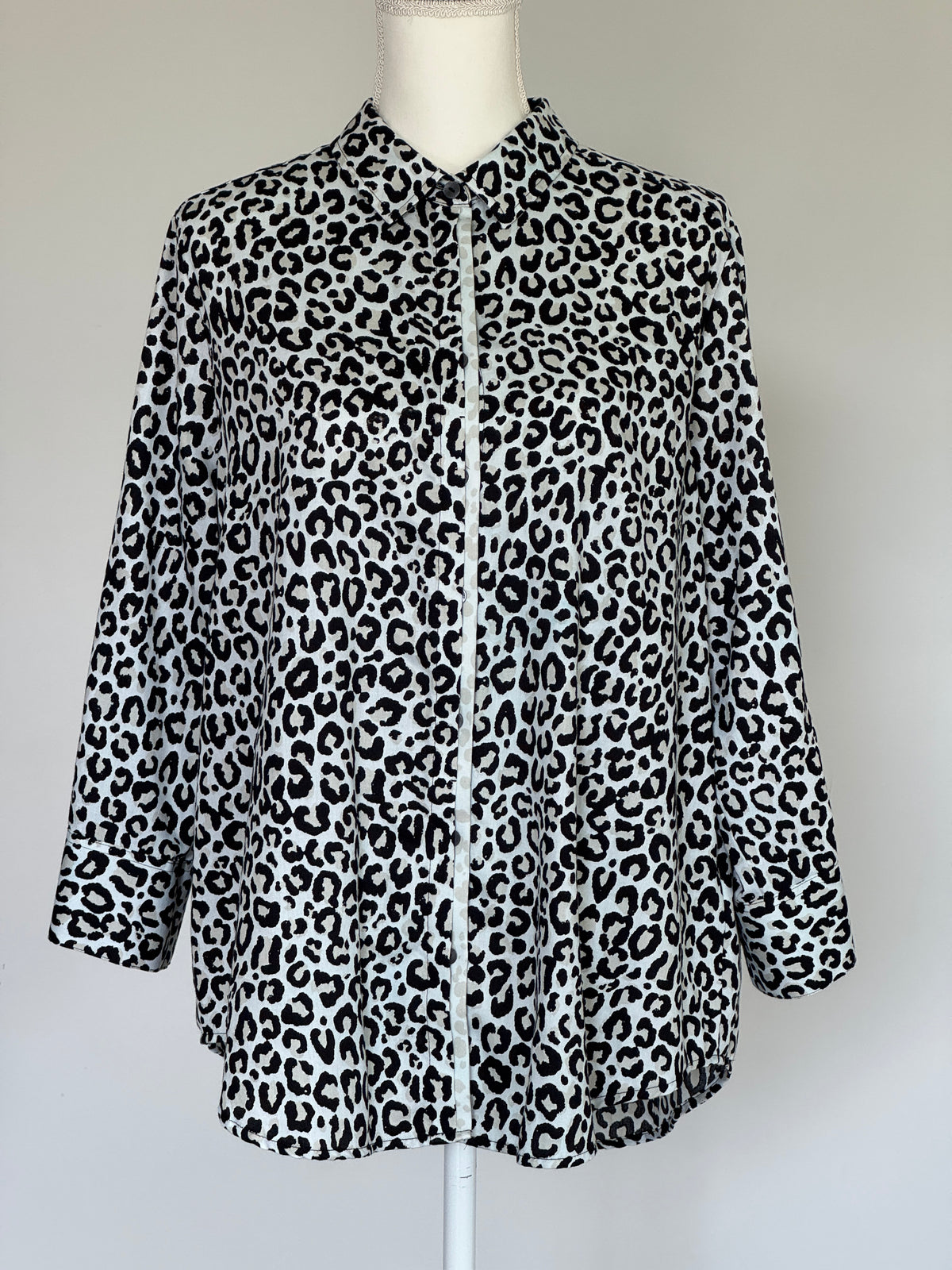 Camisa Foxcroft Color Animal Print