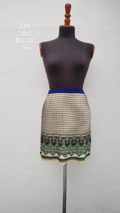 Falda  Zara Basic Color Verde Estampada Plisada