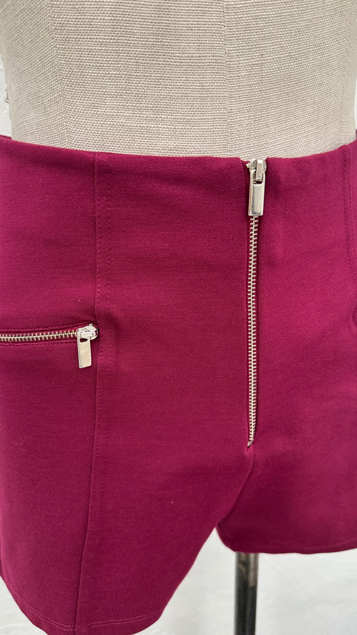 SHORT BERSHKA